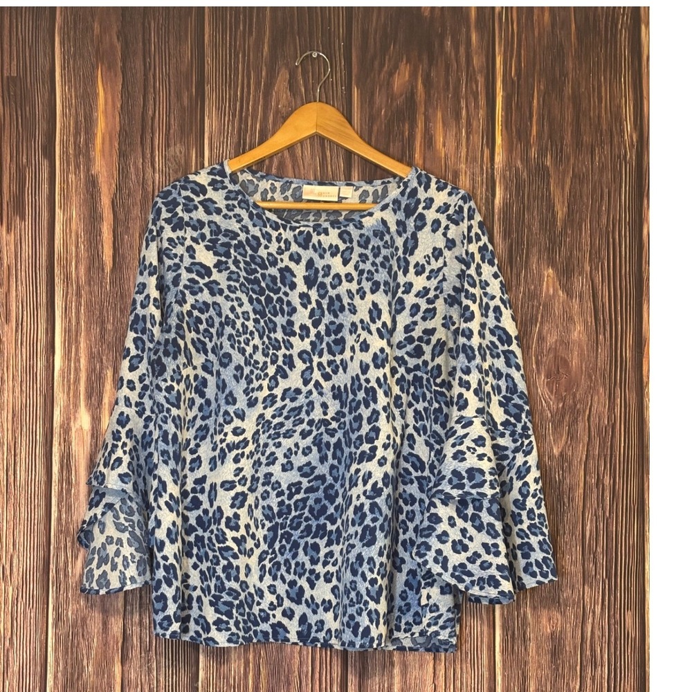 Belle by Kim Gravel Womens Blouse L Blue Leopard Print Ruffle Bell Sleeve Top - Picture 2 of 11